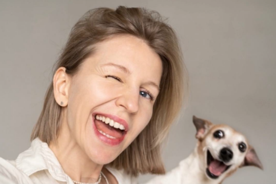 Iryna Kalamurza - Artist & Photographer